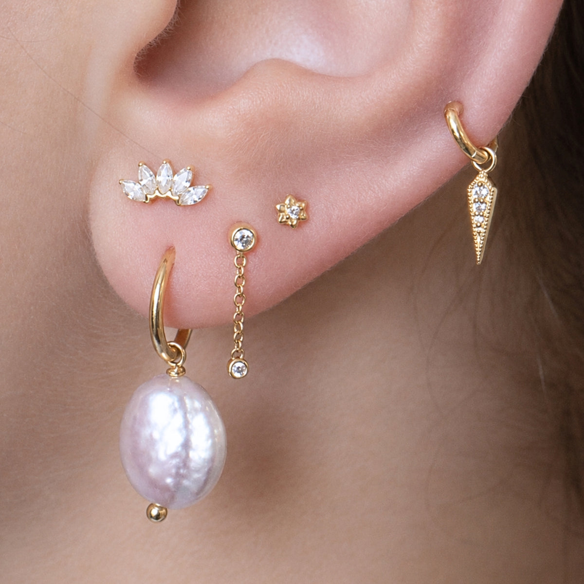 Tiny Crystal Flower Earring
