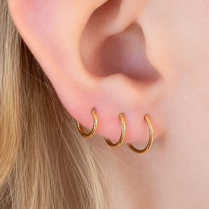 18 Gauge Plain Titanium Clicker Hoop