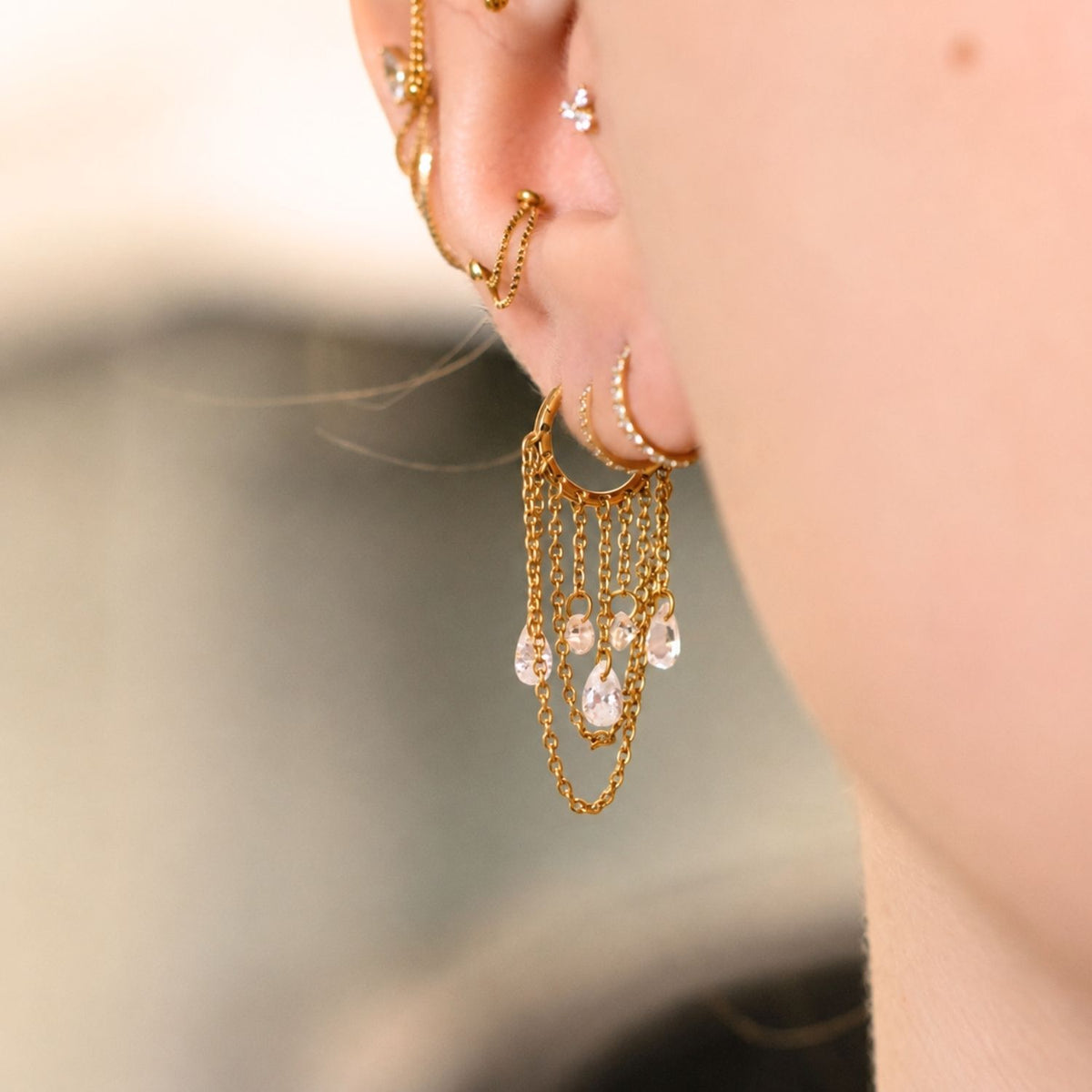 Multi-Crystal Chain Clicker Hoop