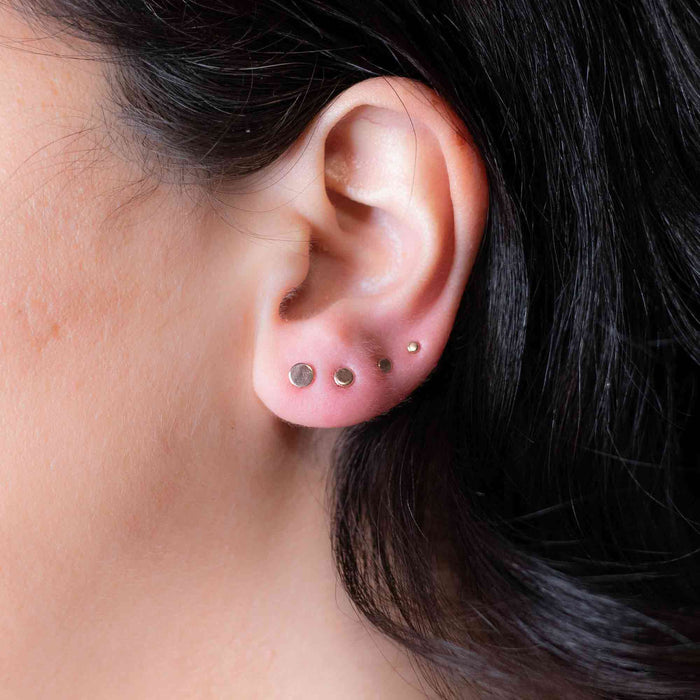 Yellow Gold Studs Signature Graduated Disc Stud Set The Curated Lobelobe
